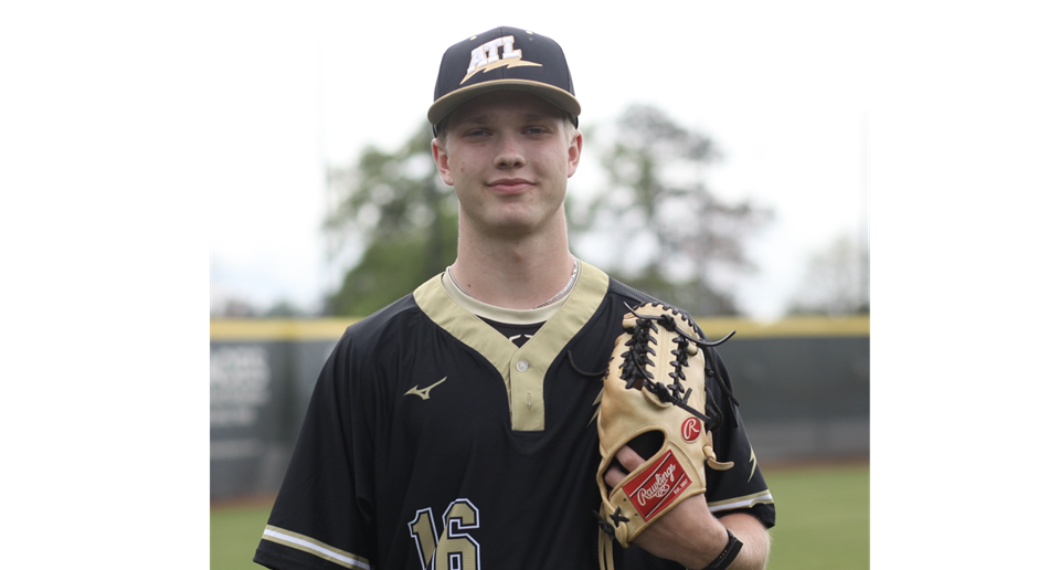 Gabe Elliott '22 Commits to Swarthmore College
